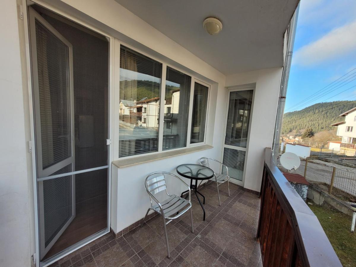 Eagle Rock Apartment 222 Beli Iskar Exterior photo